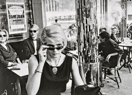 Agnès Varda. Cléo im Café du Dôme. Paris, 1961