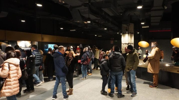 Ausstellungsbereich der republikanischen Brunnen entlang des Korridorverlaufs der Station Colosseo – Fori Imperiali